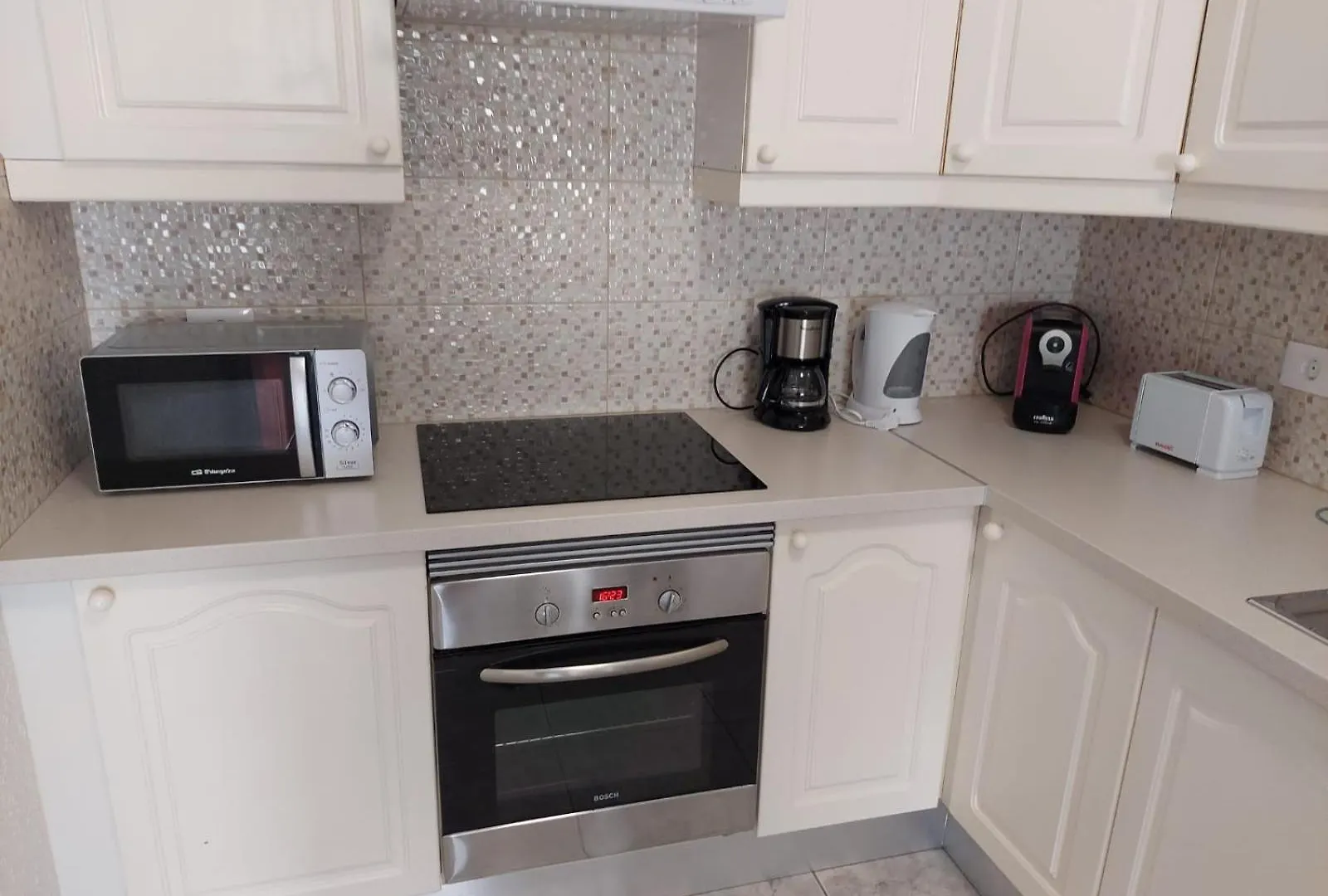 בית נופש הוילה אדחה Chiara Garden View ספרד