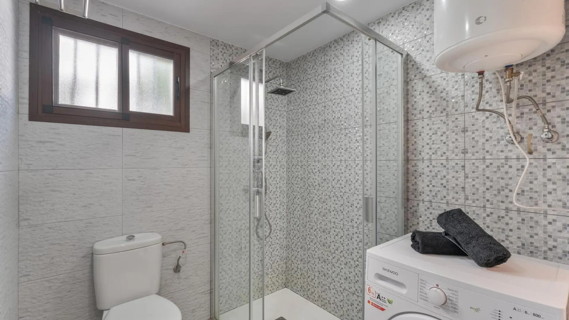 בית נופש הוילה אדחה Chiara Garden View ספרד