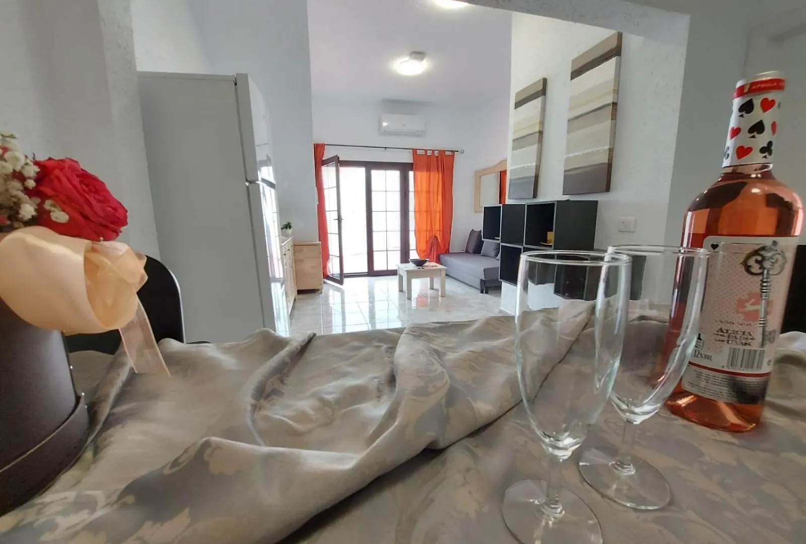 הוילה אדחה Chiara Garden View בית נופש