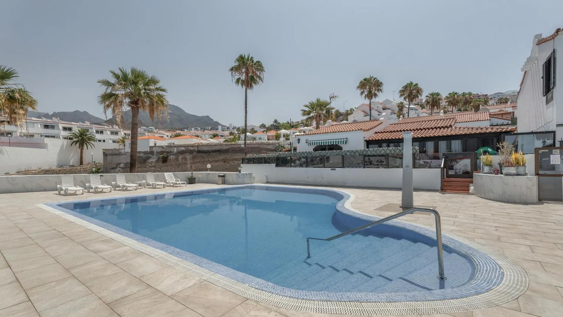 בית נופש הוילה אדחה Chiara Garden View